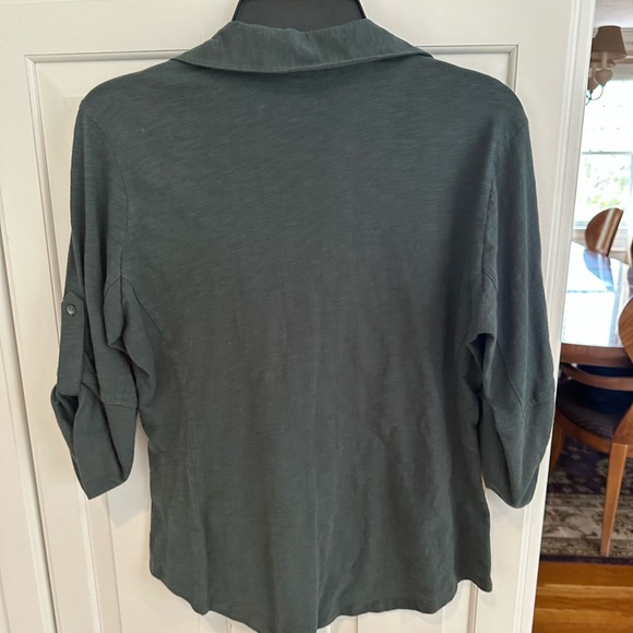 100% cotton soft button down top. No tags but never worn. Button tie up sleeves - Picture 2 of 2